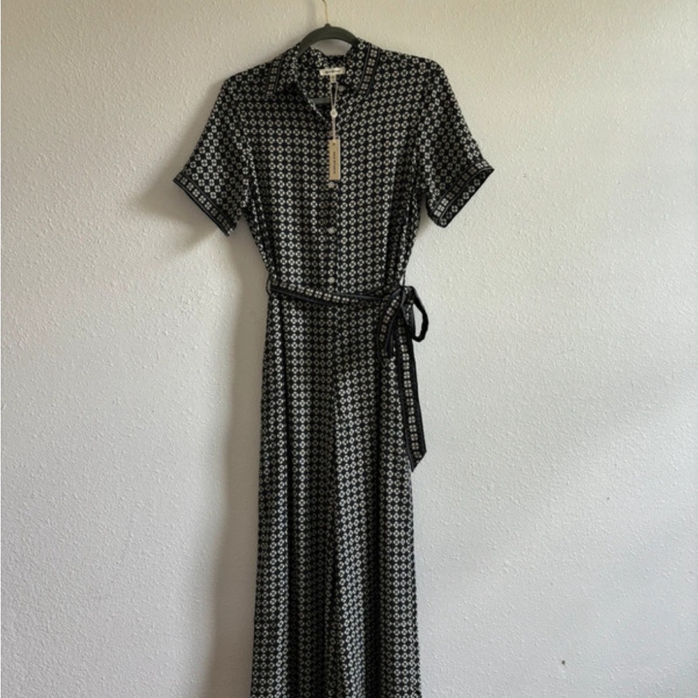 Max Studio Black and White Geometric Maxi pant suit